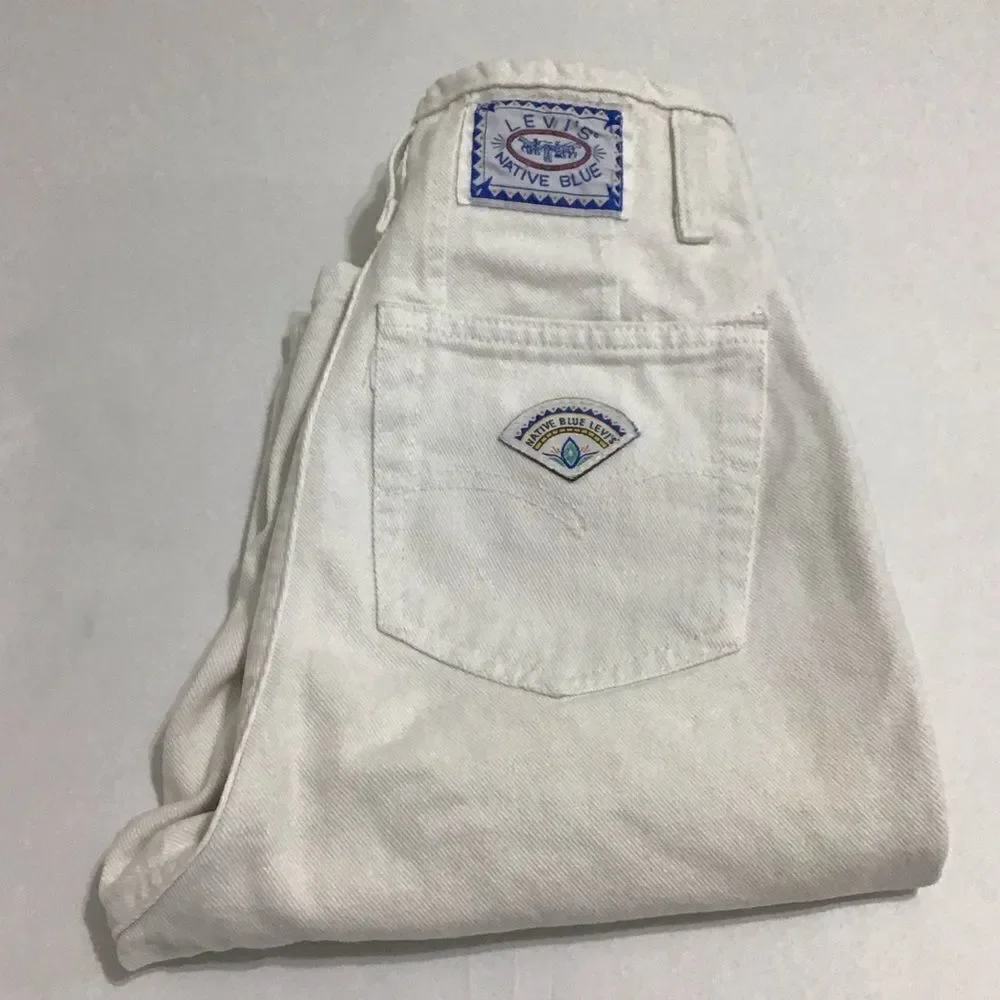 Vintage Levi’s High Waist Shorts Denim Bermuda Jeans Rare Size 3